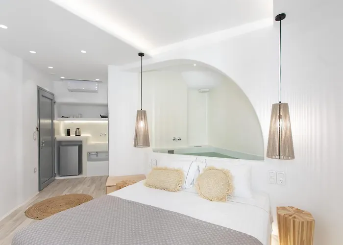 Majestique Of Naxos 4*